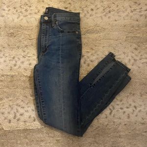 Slit ankle denim jeans